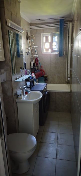 Apartament cu doua camere in C-uri ostroveni