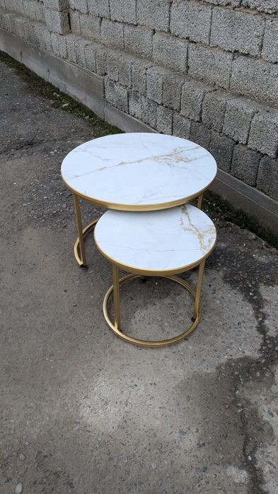 Круглый двойной журнальный столик