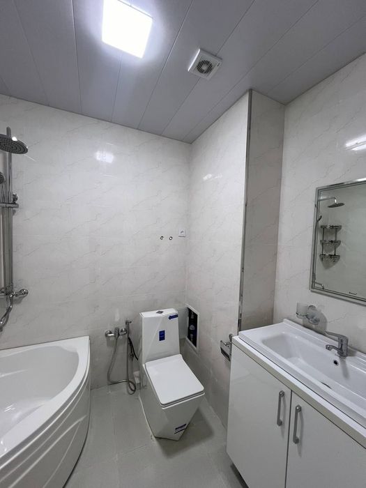 Samarqand shahar, Rudakiy koʻchasi, Uzgazoil toʻgʻrisida uy sotiladi.