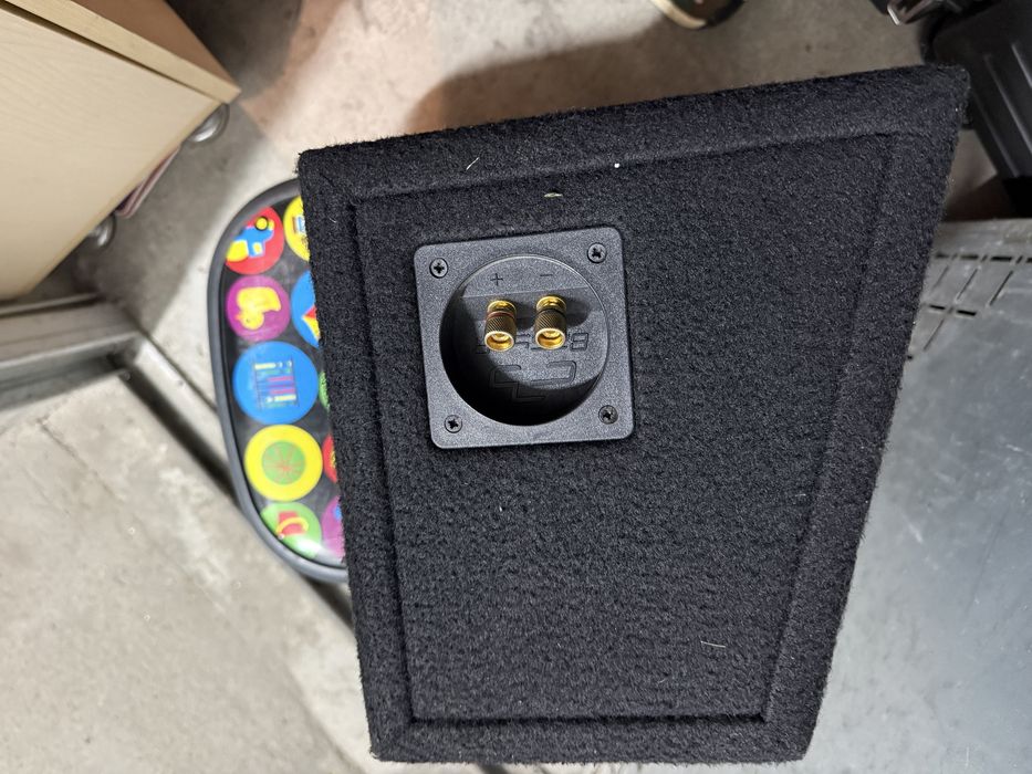 Vand Subwoofer Hertz 200w RMS