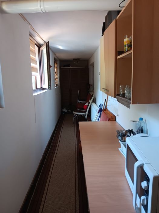Inchiriez apartament