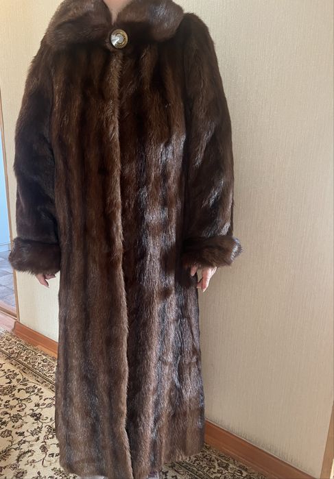 Продам норковую шубу