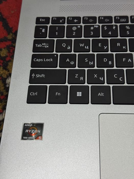 Acer Aspire AS15-42 Amd 5 7430U 512gb ssd 16gb ram 6oy ishlatilgan