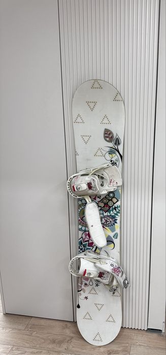 Сноуборд Salomon с креплениями