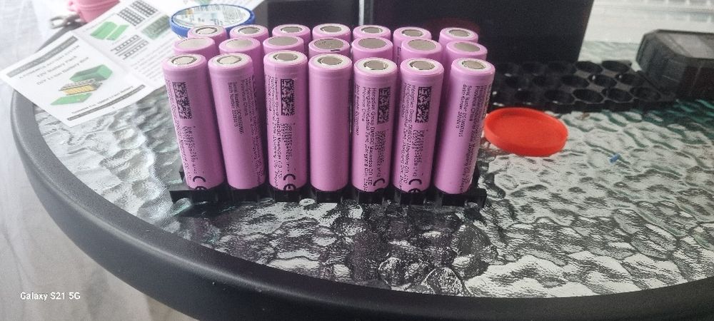 Baterie 12 v  18 Ah