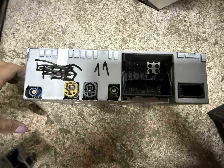 MEDIA,Радио,Навигация,Чейнджър 8T2 035 666 ном 11