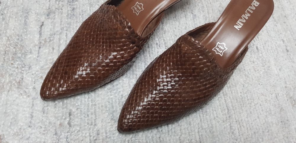 Balmain                    .