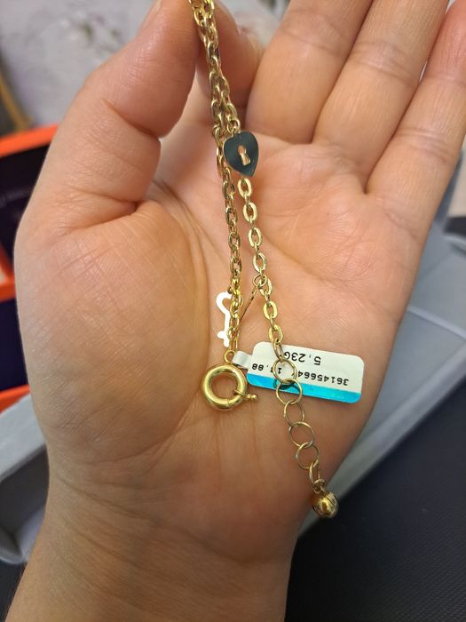 Продам золотые изделия