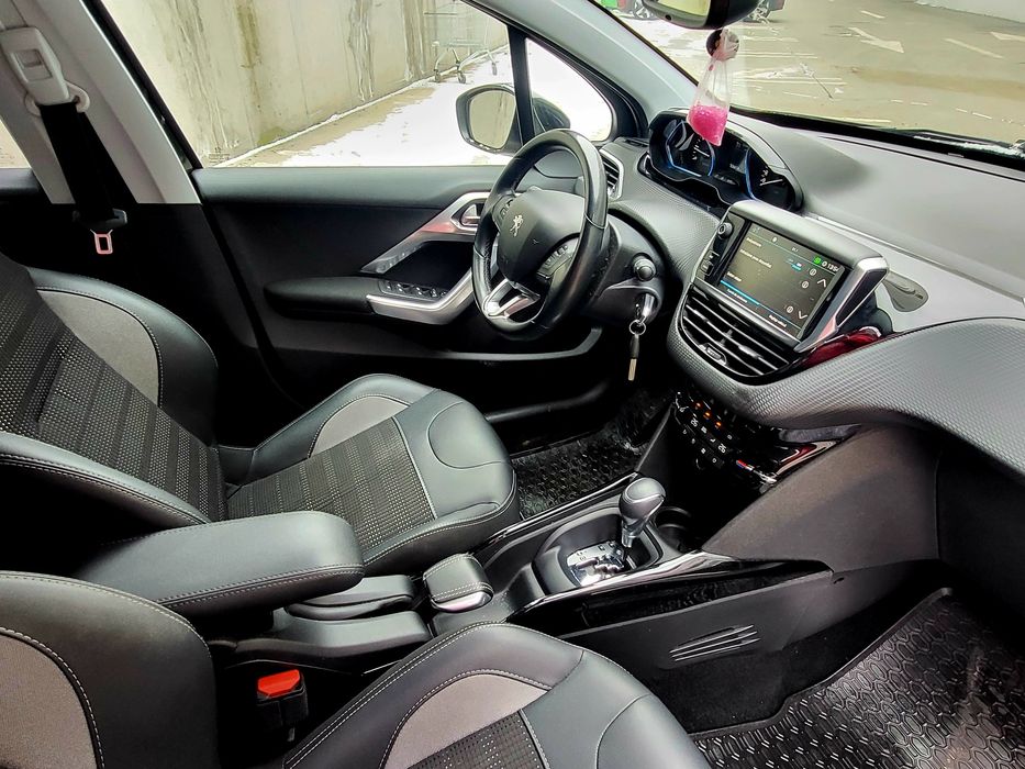 Peugeot 2008/1.2i Cutie Automata/06.2019/106.000km rulati