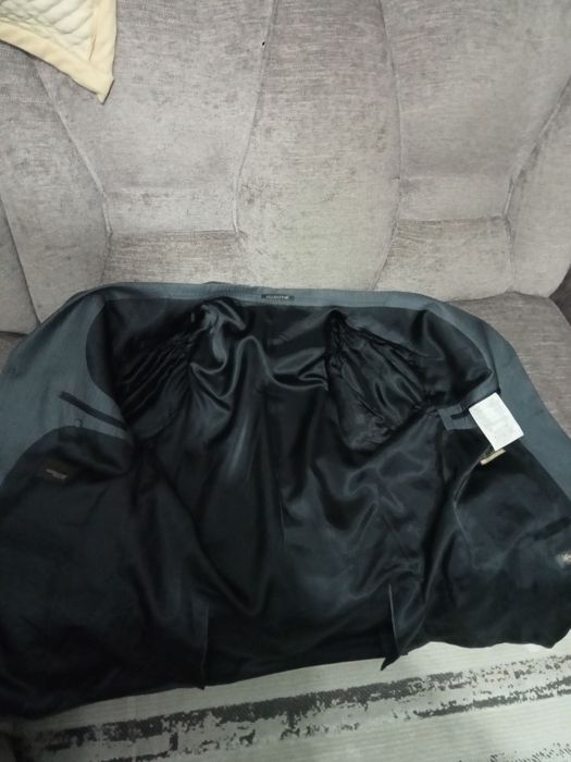 Продам мужской костюм.