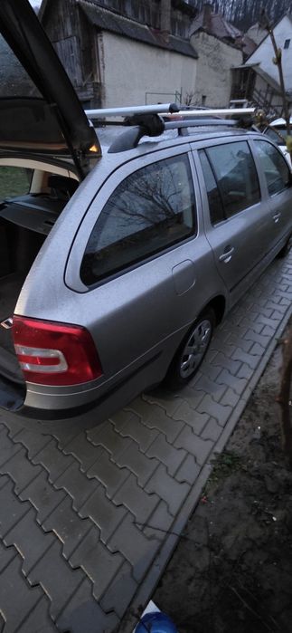 Vând Skoda Octavia II