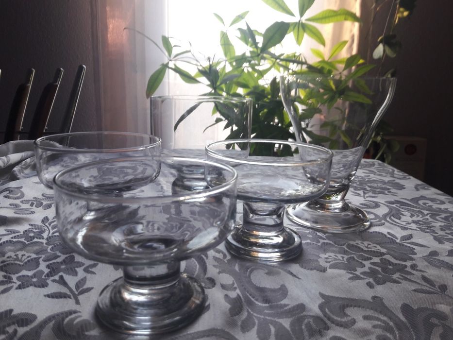 Чаши за ракия,вино,безалкохолно и сладолед