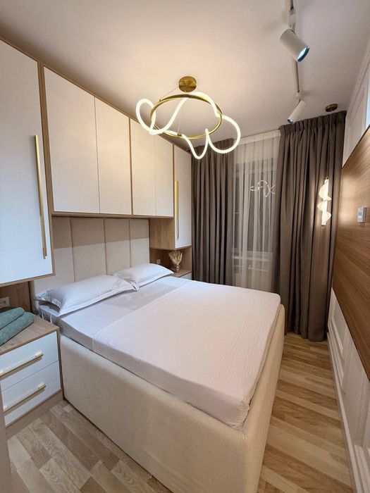 Продаю 1в2 ком Академ Городок