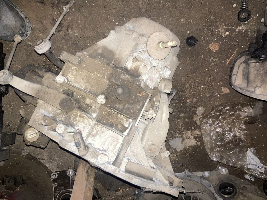 Скоростна кутия пежо 306 2.0хди 2.0hdi