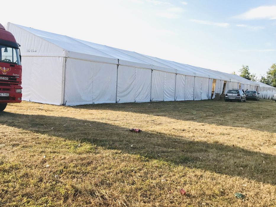 Vand Cort evenimente profesional sau depozitare Roder