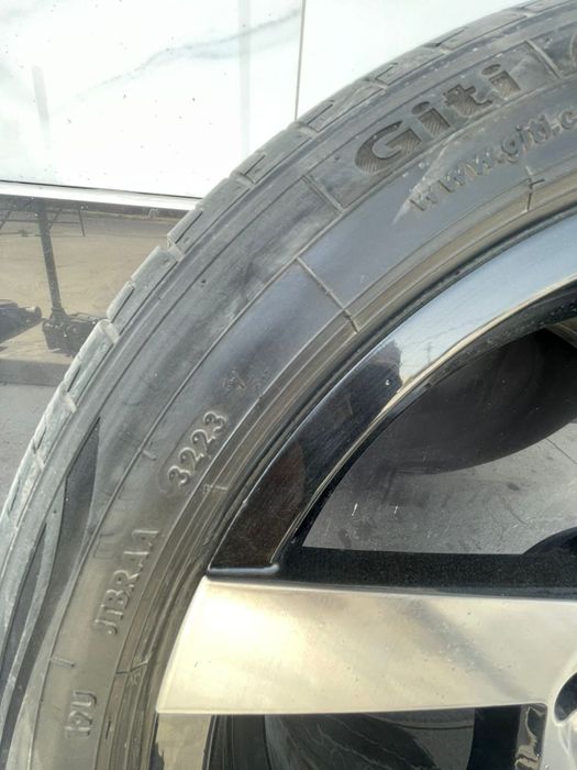 Шины диски хорошим состояние