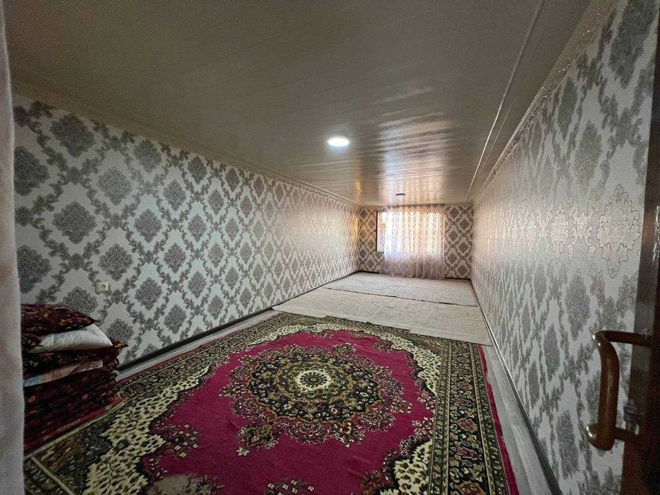 Uchastka sotiladi Sergeli tuman 4.2 sotix 8 ta xona 9chi oshxona