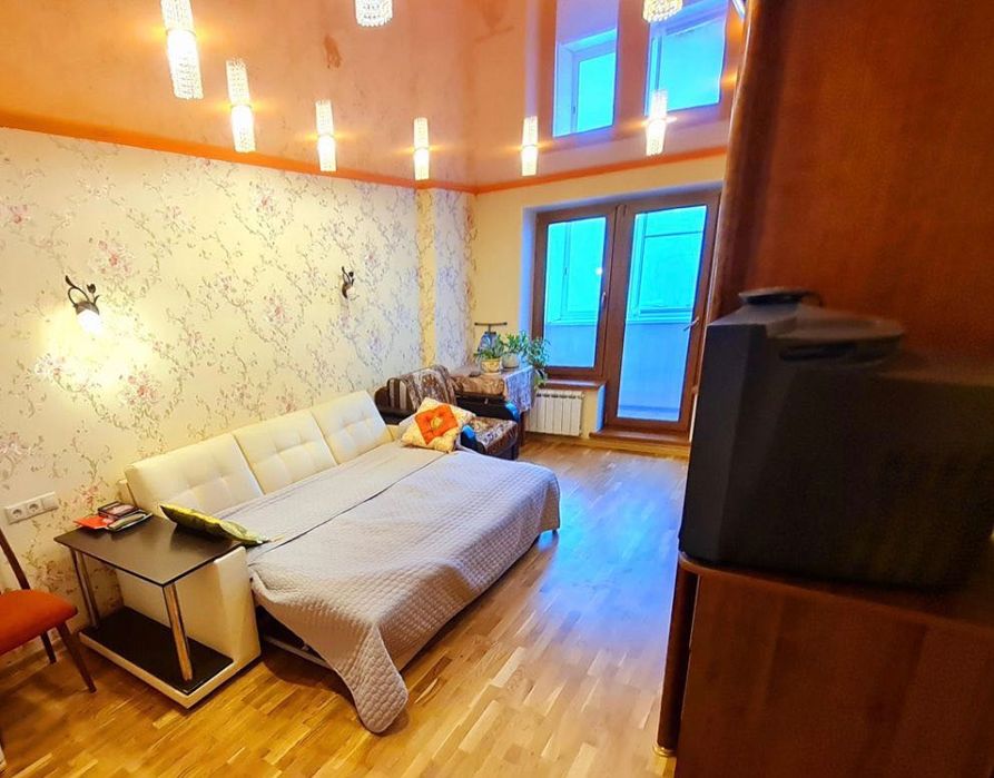 Комната в квартире для девушек