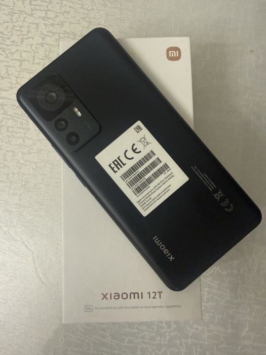 Продам Xiaomi 12t 8/256GB