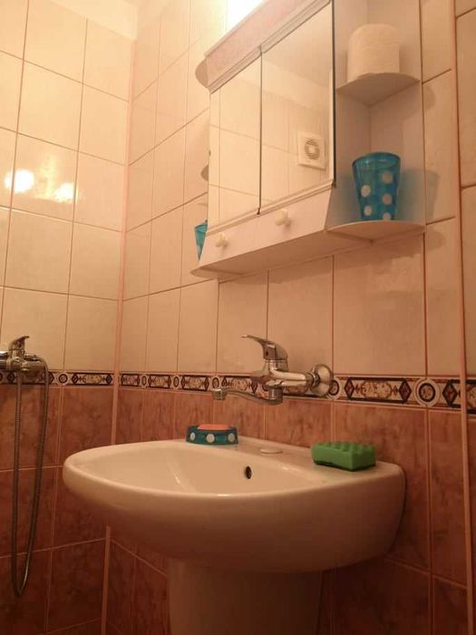 Дава се под наем Двустаен апартамент в Бургас, Лазур - 50 кв.м за 200 € - Снимка #4