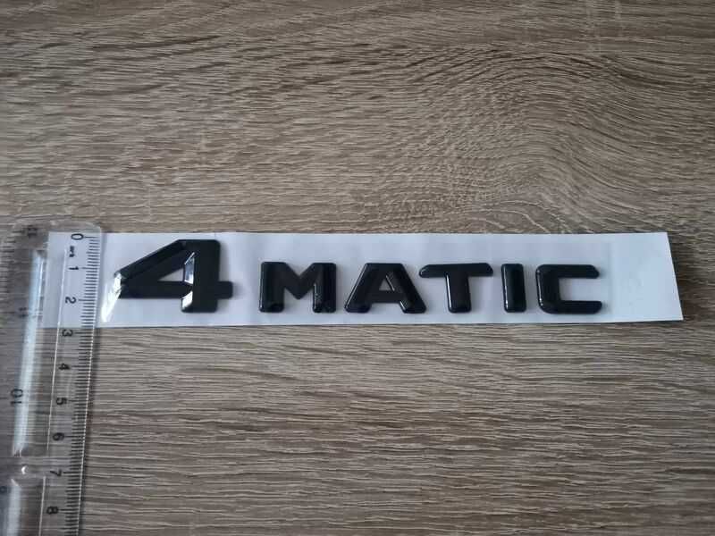 черен надпис Mercedes Benz 4matic
