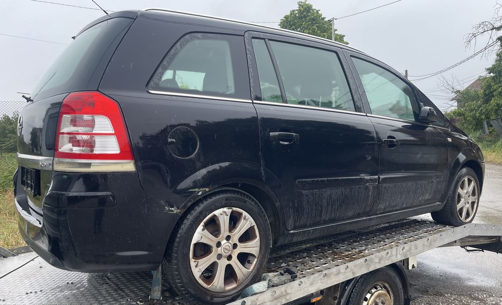 Opel Zafira B 1.9 CDTI на части