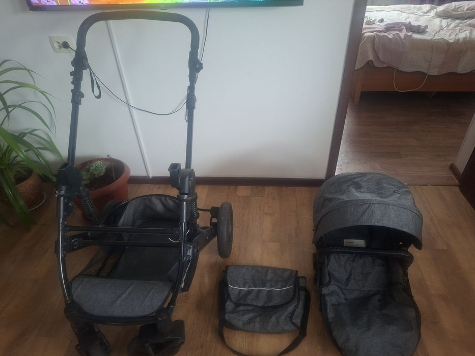 Каляска в хорошем состоянии