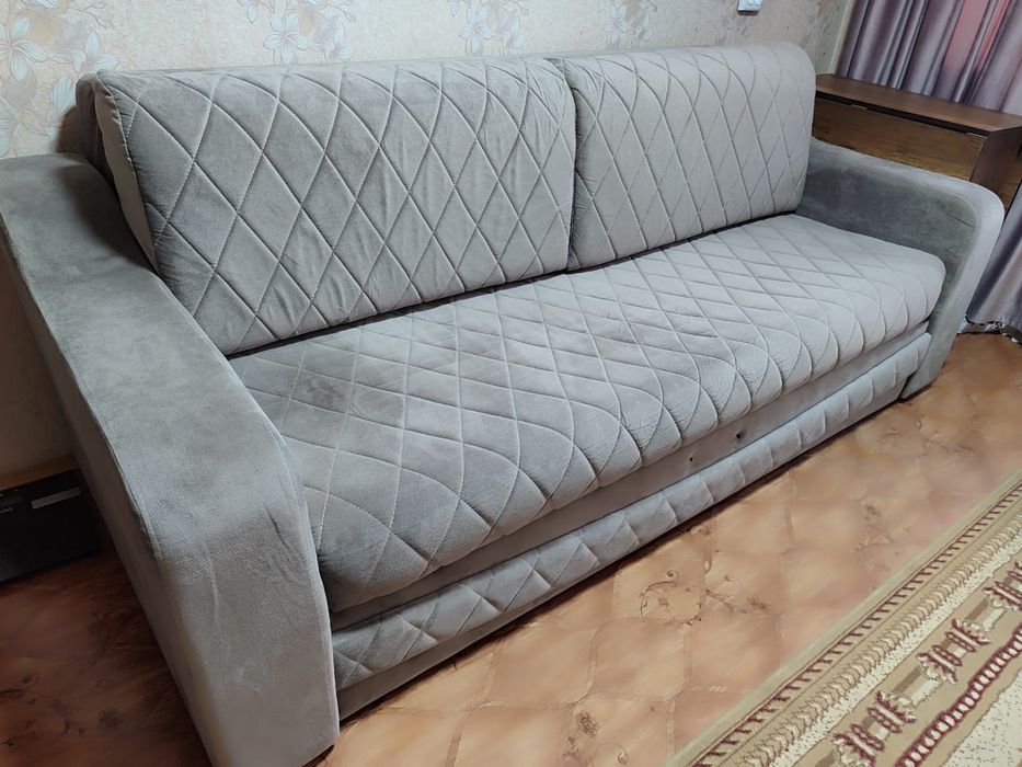 Продам диван в хорошем состоянии
