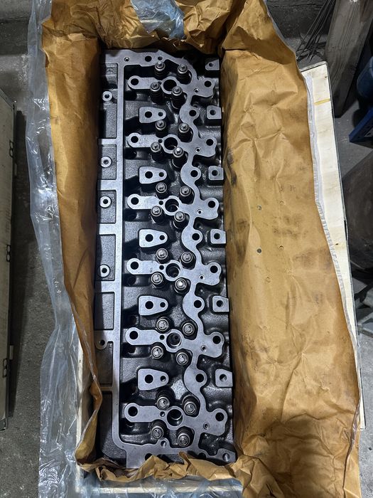 Головка блока John Deere 6068 RE553421 RE521639