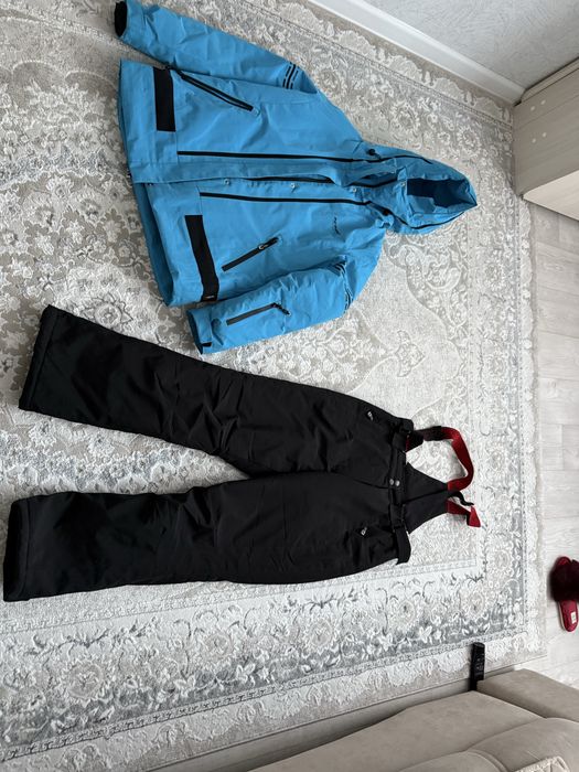 Женский лыжный костюм