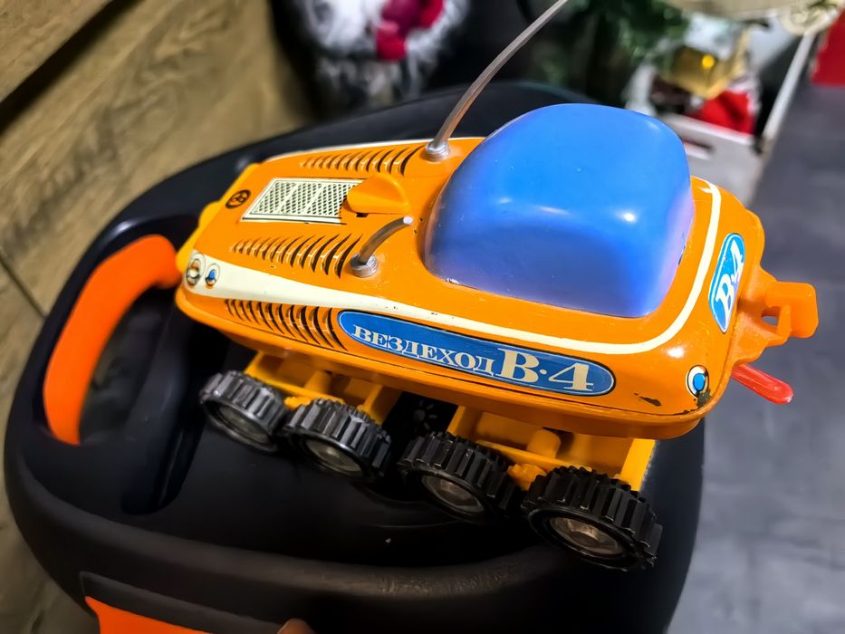 Соц играчка Вездеход