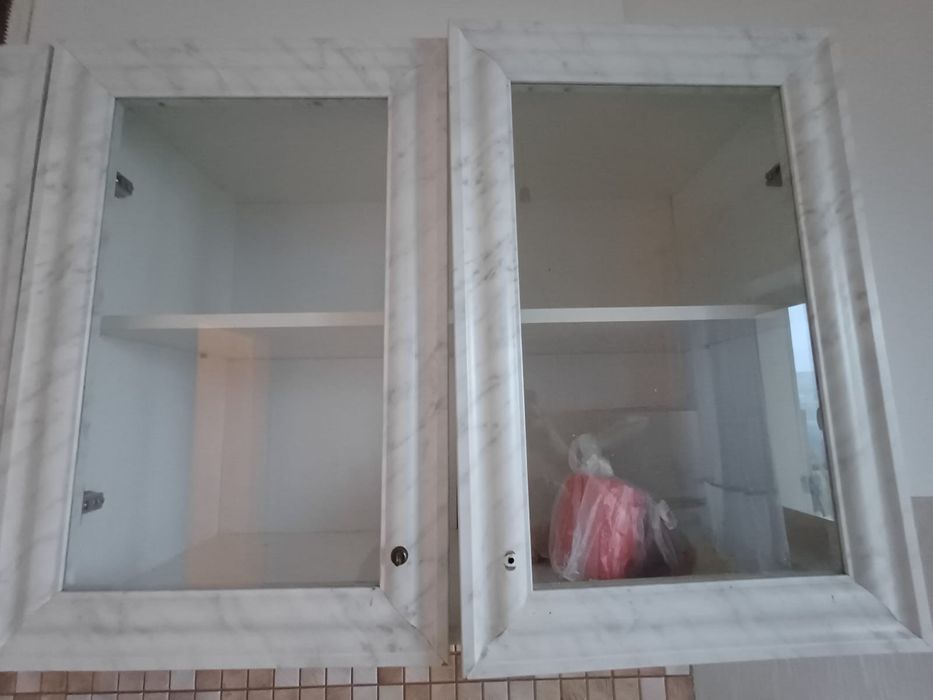 Продам кухонный гарнитур 1.6м