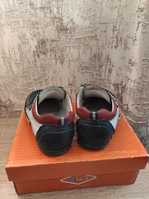 Продам мокасины для мальчика 22 р-р