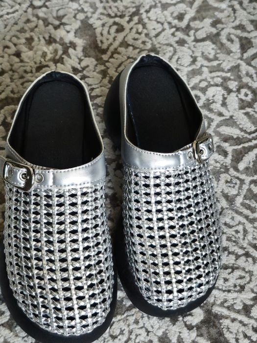 Продам сабо.      .