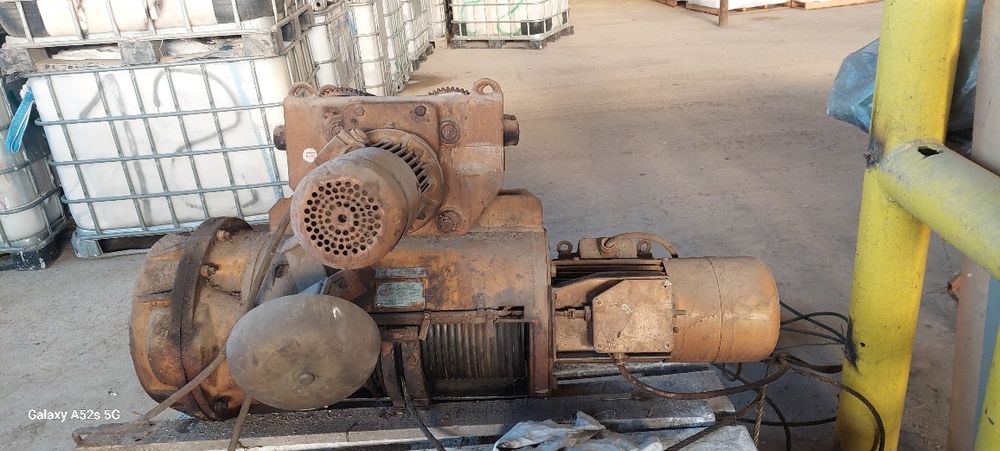 Vand electropalan are aprox 500kg