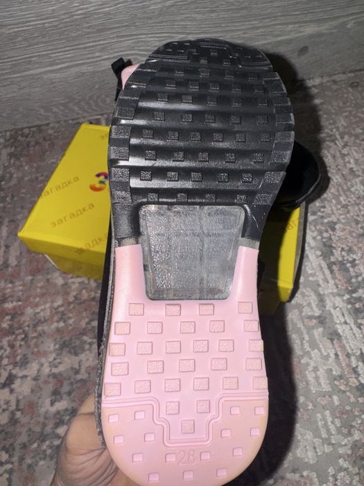 Детский кроссовка оригинал 28 размер