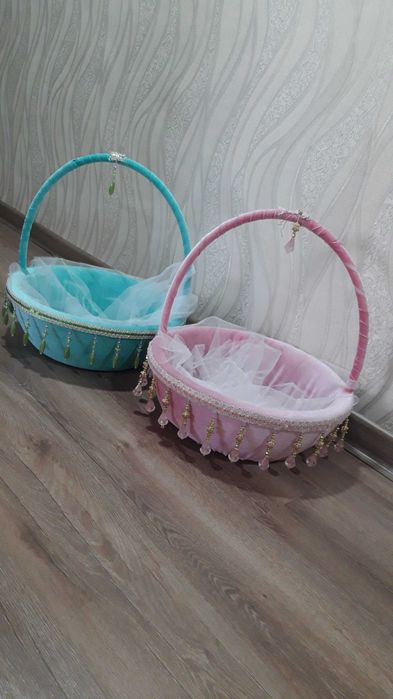 Корзины б/у в хорошем состоянии