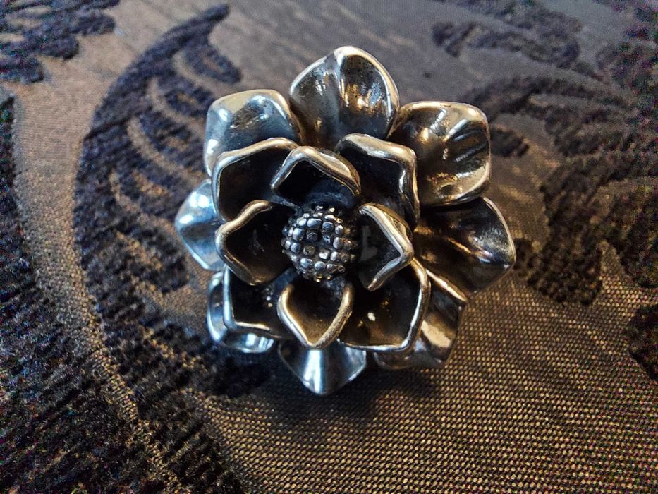 Красив, Масивен пръстен!