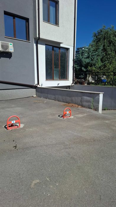Паркомясто с контролиран достъп