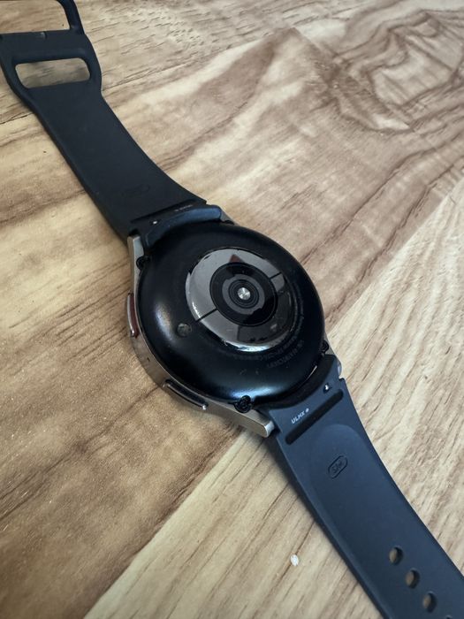 Смарчасы Samsung Galaxy Watch 5 titanium 45mm