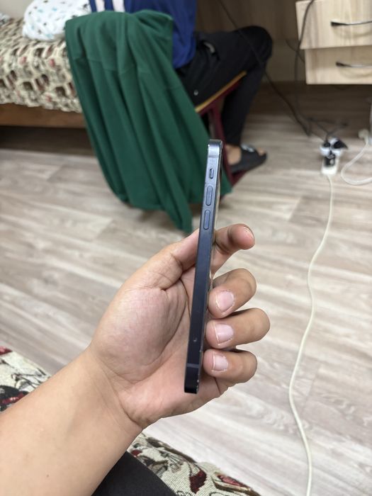 iPhone 12 128 gb. 87%