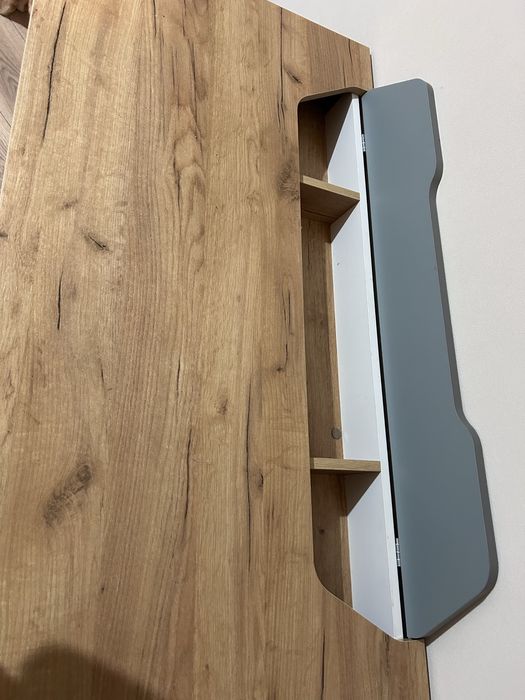 Продам письменный стол