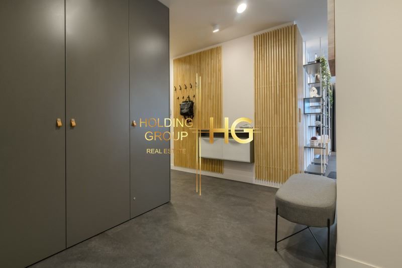 Продава се Тристаен апартамент в Варна, Бриз - 92 кв.м за 3250 €/кв.м - Снимка #9