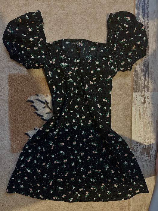 Черна ежедневна рокля на H&M