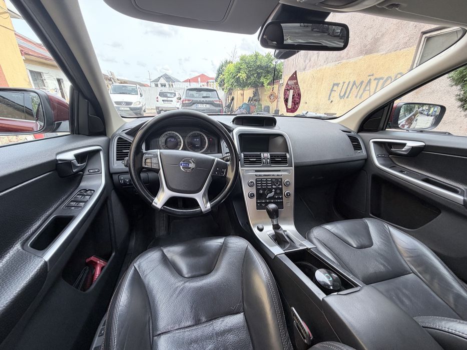 VOLVO XC60 2010 — imagine 4