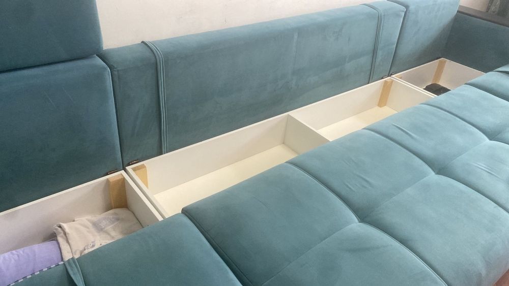 Продаю диван фламинго