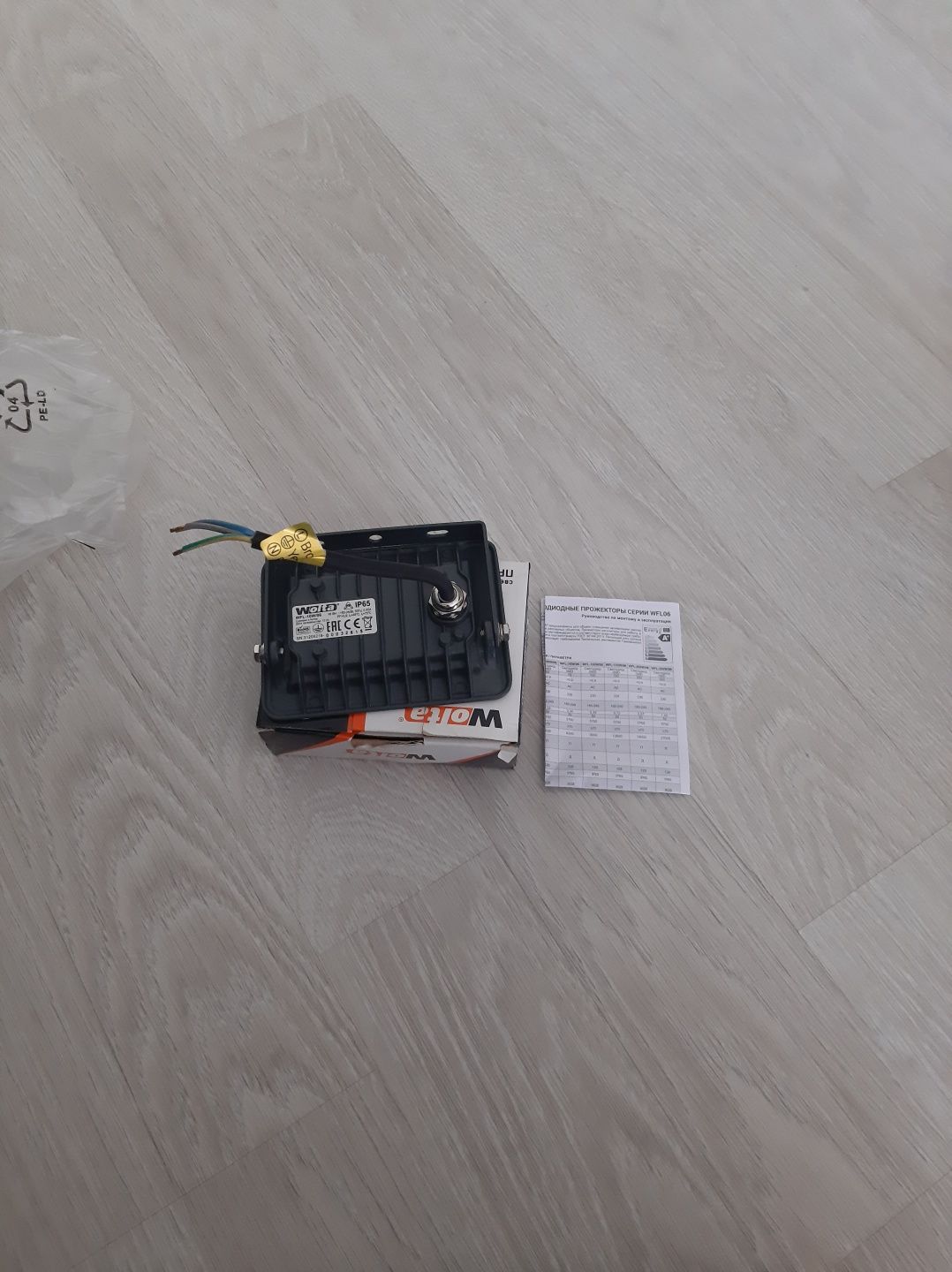 Продам светодиодный прожектор Wolta 10 watt: 3 000 тг. - Светильники ...