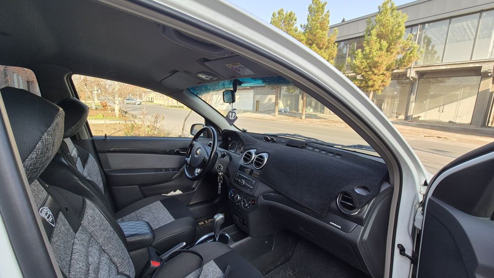 Продаётся своя состояние отличное