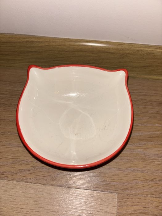 Миска для котов