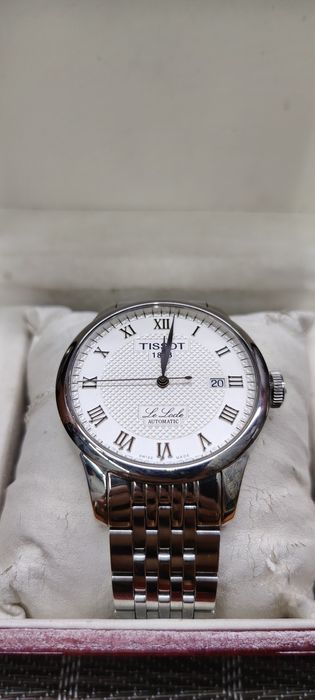 Швейцарские часы Tissot Le Locle